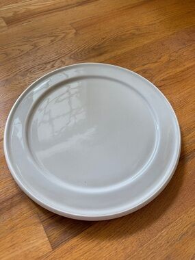 Classic Gray Ceramic server plate. - Versatile Home Dining Piece